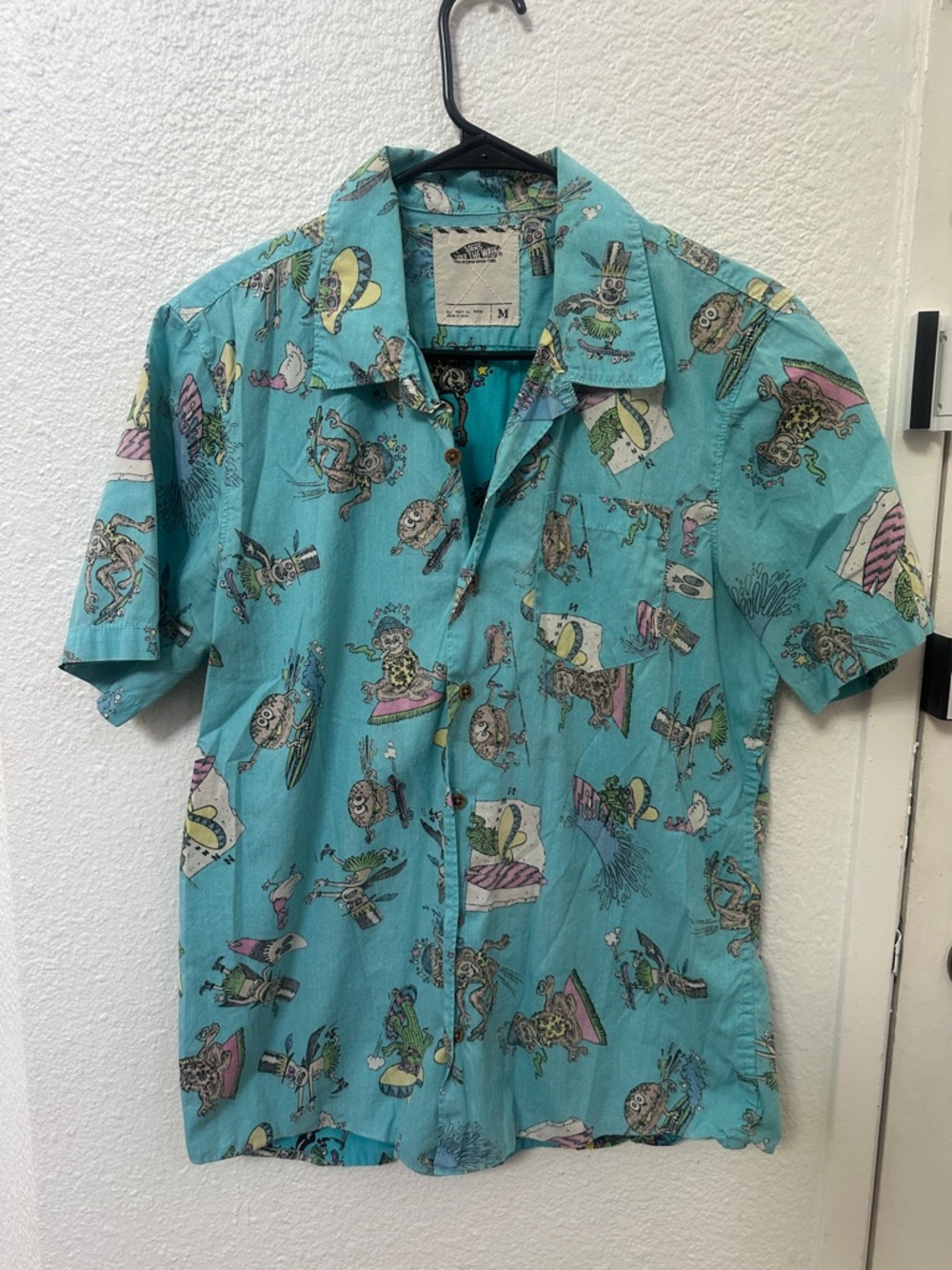 Vans Turquoise Short-Sleeve Button-Up Shirt with Surf Character Print